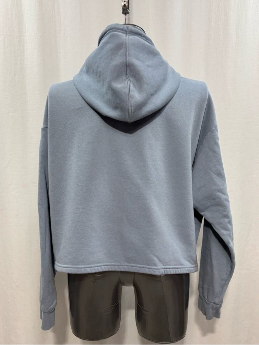Puma Light Blue Cropped Logo Hoodie XL streetwear casual trendy comfort 504 - Picture 3 of 7